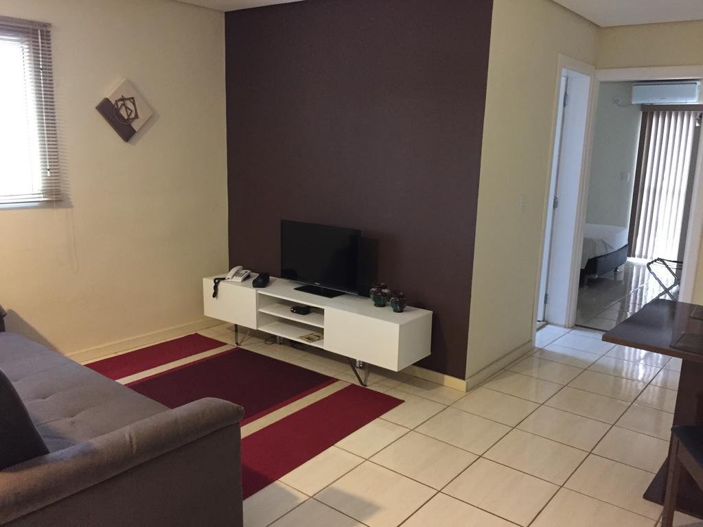Flor Que Ri - Flats Mobiliados Na Melhor Localizacao Олимпия Экстерьер фото